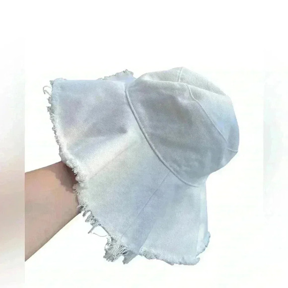 H&M women’s bucket hat cream sz M like new no flaws - Picture 1 of 8